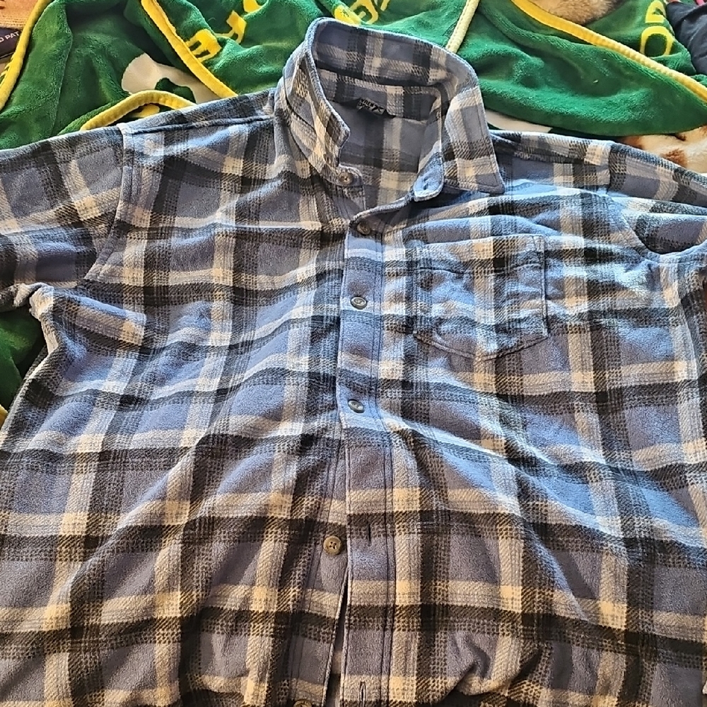 Eddie Bauer Men's Blue Plaid Long Sleeve Size TXL
